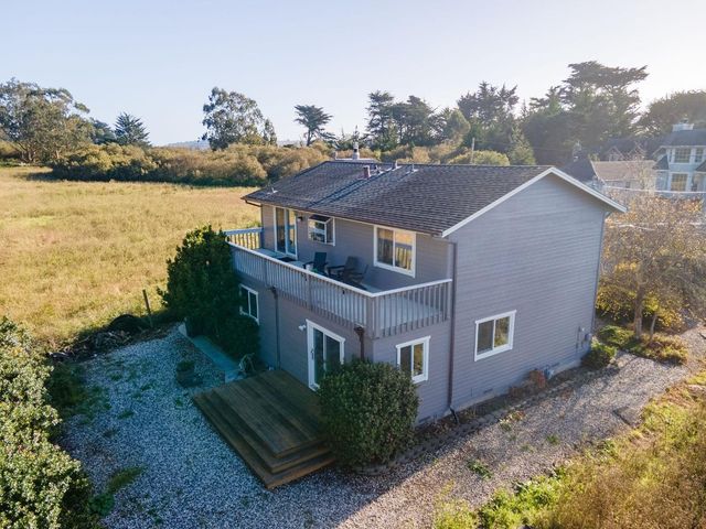 1077 Pearl Avenue, Moss Beach, CA 94038