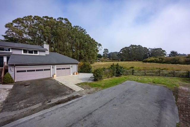 1077 Pearl Avenue, Moss Beach, CA 94038