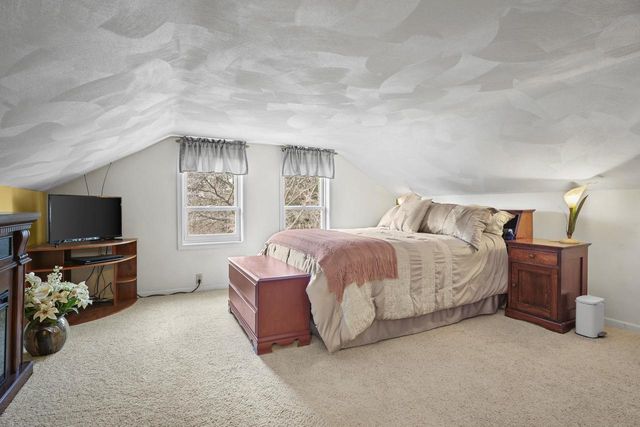 1942 County Road BB, Cottage Grove, WI 53527