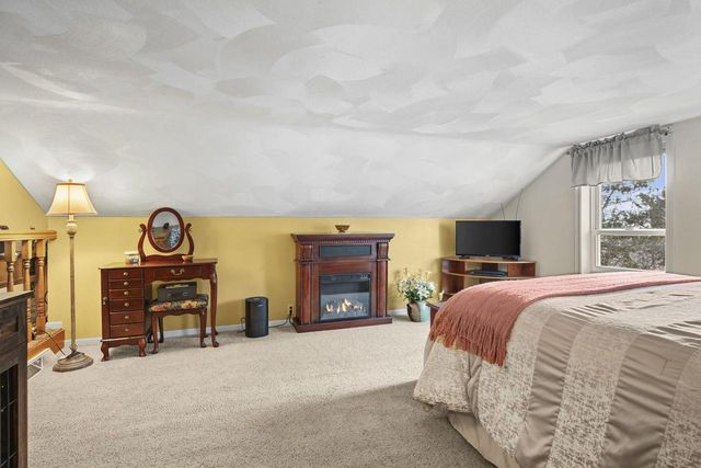 1942 County Road BB, Cottage Grove, WI 53527