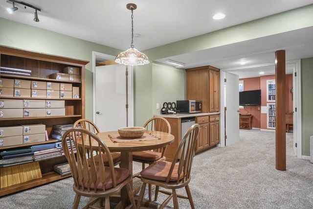 1942 County Road BB, Cottage Grove, WI 53527