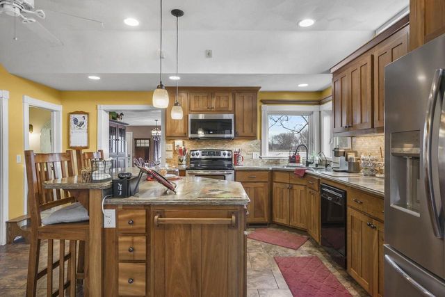 1942 County Road BB, Cottage Grove, WI 53527