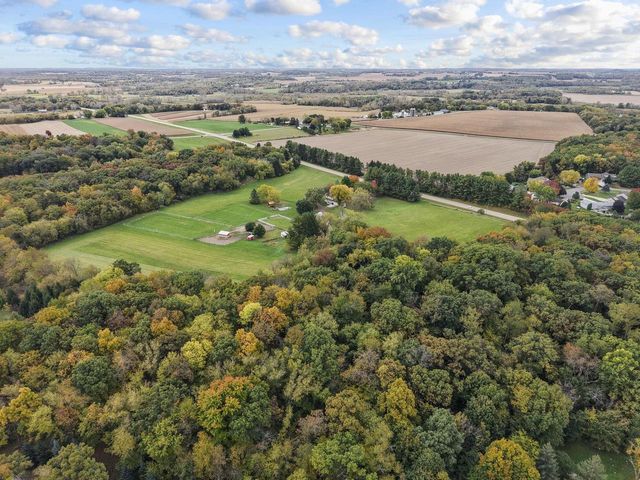 1942 County Road BB, Cottage Grove, WI 53527