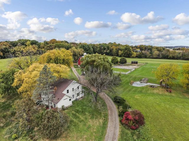 1942 County Road BB, Cottage Grove, WI 53527