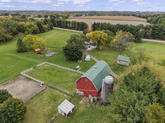 1942 County Road BB, Cottage Grove, WI 53527