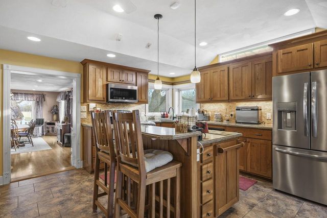1942 County Road BB, Cottage Grove, WI 53527