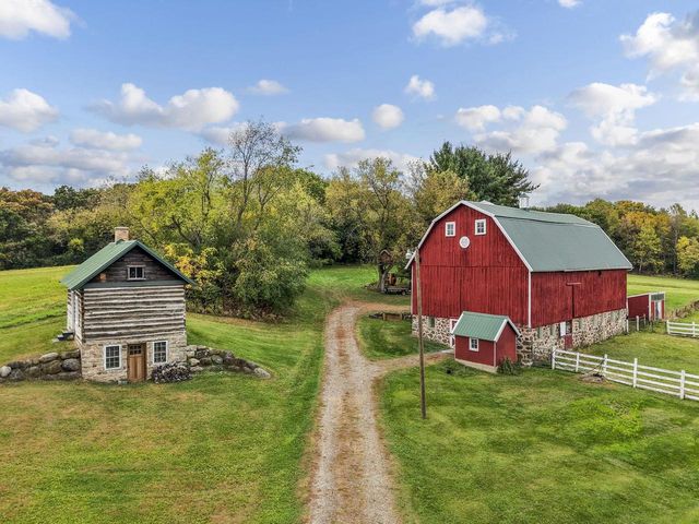 1942 County Road BB, Cottage Grove, WI 53527