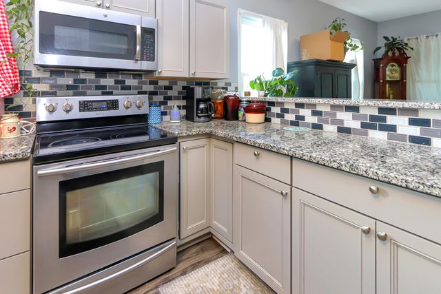 5102 Mary Ingles HWY, Silver Grove, KY 41085