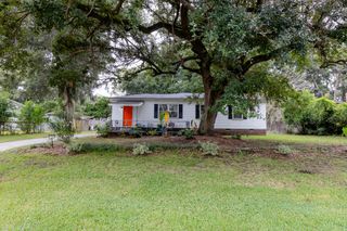 6 Gay Drive, Beaufort, SC 29907