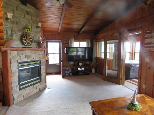 W10243 Del Bern Acres, Fox Lake, WI 53933