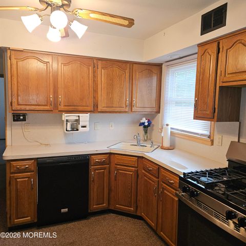 434 Shore Line Place, Brick, NJ 08723