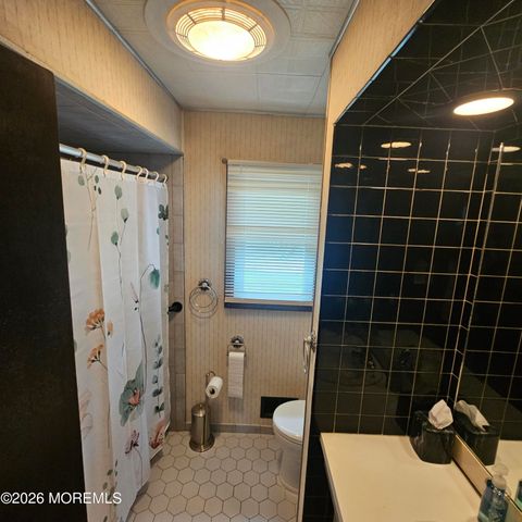 434 Shore Line Place, Brick, NJ 08723