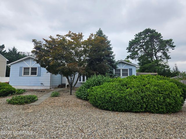 434 Shore Line Place, Brick, NJ 08723