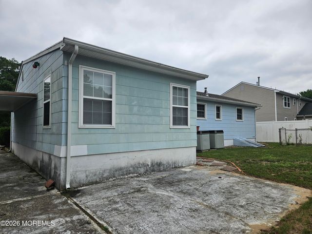 434 Shore Line Place, Brick, NJ 08723