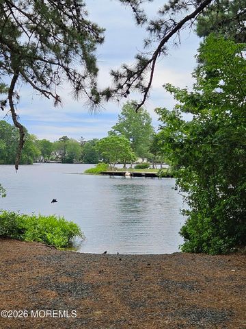 434 Shore Line Place, Brick, NJ 08723