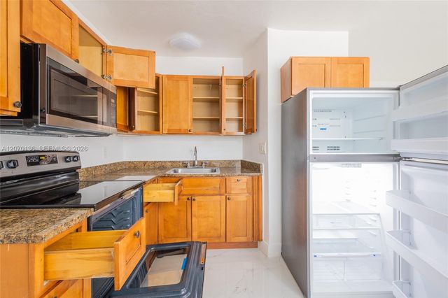 979 SW 10th Street 2, Miami, FL 33130