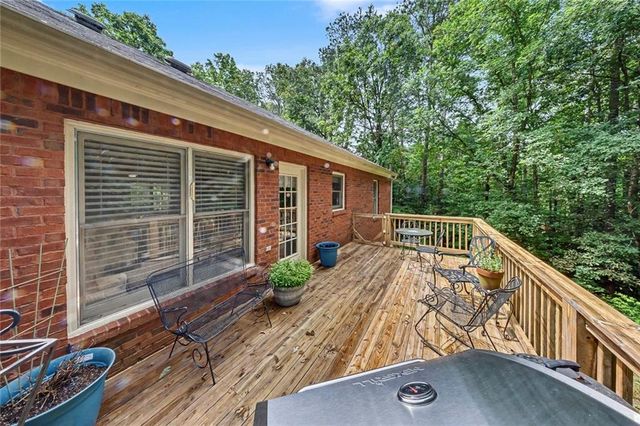 2717 Upper Sweetwater Trail SE, White, GA 30184