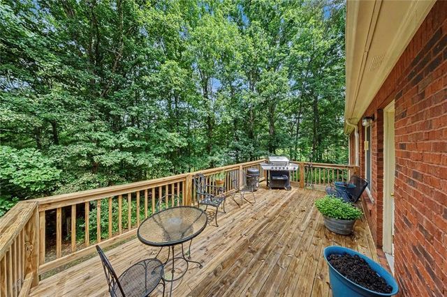 2717 Upper Sweetwater Trail SE, White, GA 30184