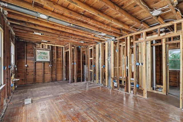 506 Hilldale Drive, Royal Oak, MI 48067