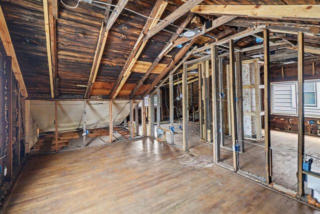 506 Hilldale Drive, Royal Oak, MI 48067