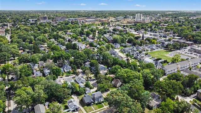 506 Hilldale Drive, Royal Oak, MI 48067