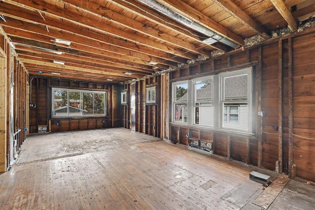 506 Hilldale Drive, Royal Oak, MI 48067
