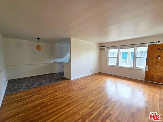 7621 Hampton Avenue 103, West Hollywood, CA 90046