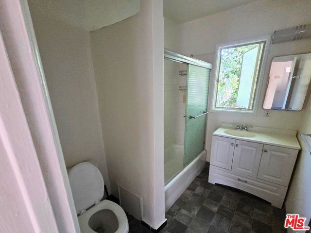 7621 Hampton Avenue 103, West Hollywood, CA 90046