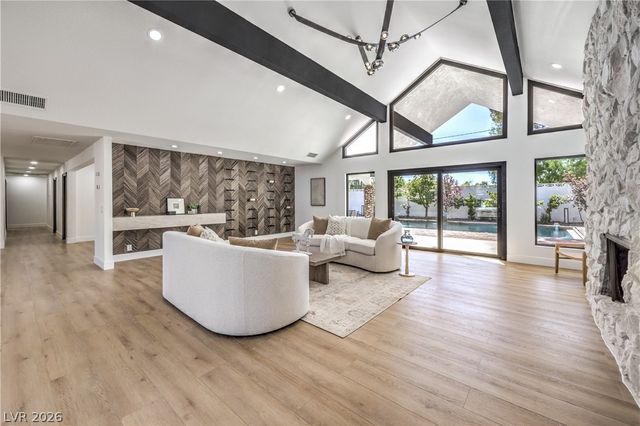 7167 La Puebla Street, Las Vegas, NV 89120