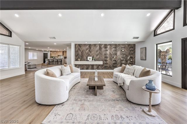 7167 La Puebla Street, Las Vegas, NV 89120