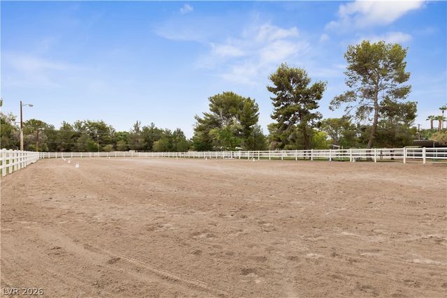 7167 La Puebla Street, Las Vegas, NV 89120