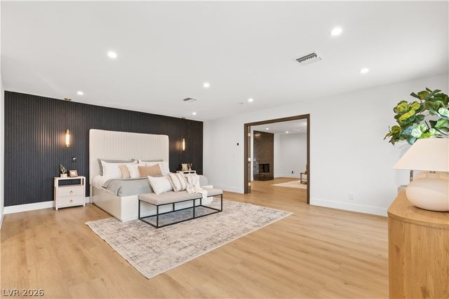 7167 La Puebla Street, Las Vegas, NV 89120