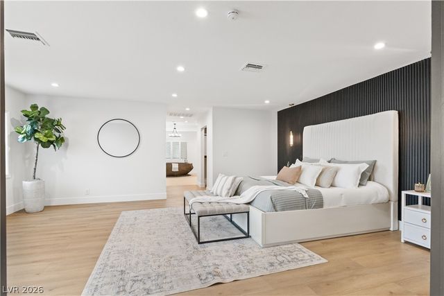 7167 La Puebla Street, Las Vegas, NV 89120