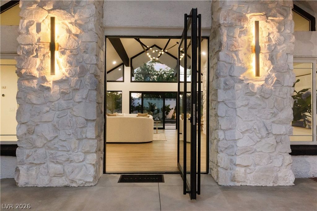 7167 La Puebla Street, Las Vegas, NV 89120