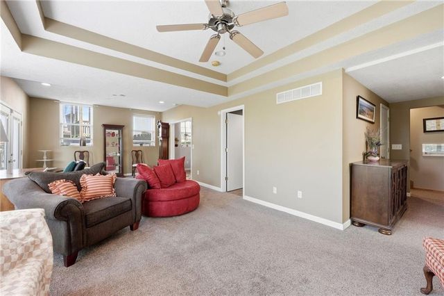 13718 BERGER Avenue, Bonner Springs, KS 66012