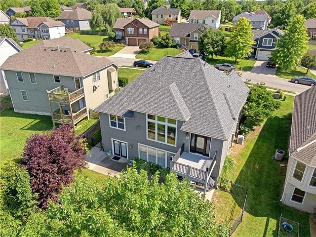 13718 BERGER Avenue, Bonner Springs, KS 66012