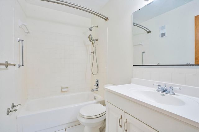 2960 59TH STREET S 405, Gulfport, FL 33707