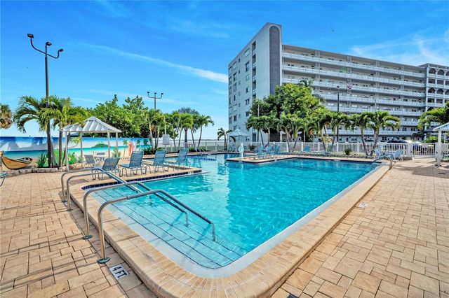 2960 59TH STREET S 405, Gulfport, FL 33707