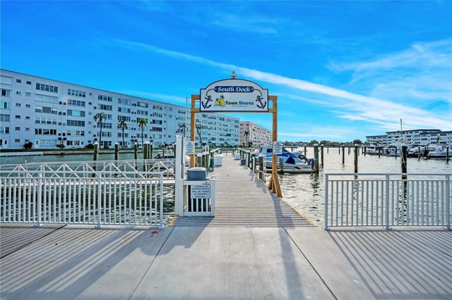 2960 59TH STREET S 405, Gulfport, FL 33707