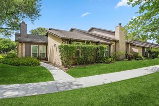 2213 Broadlawn Drive, Houston, TX 77058