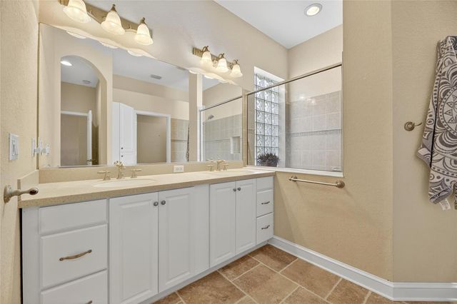 1039 EMERALD DUNES DRIVE, Sun City Center, FL 33573