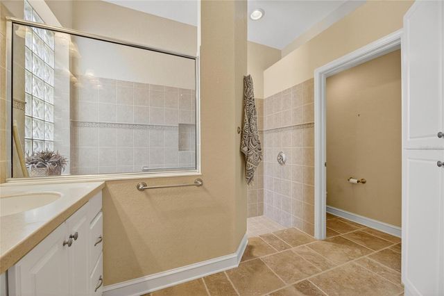 1039 EMERALD DUNES DRIVE, Sun City Center, FL 33573