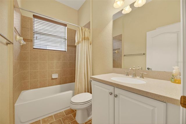 1039 EMERALD DUNES DRIVE, Sun City Center, FL 33573