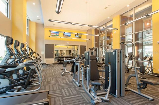 1039 EMERALD DUNES DRIVE, Sun City Center, FL 33573