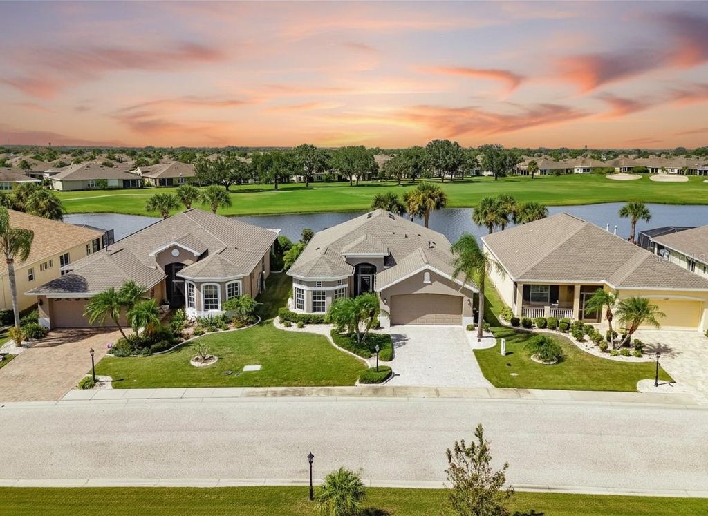 1039 EMERALD DUNES DRIVE, Sun City Center, FL 33573