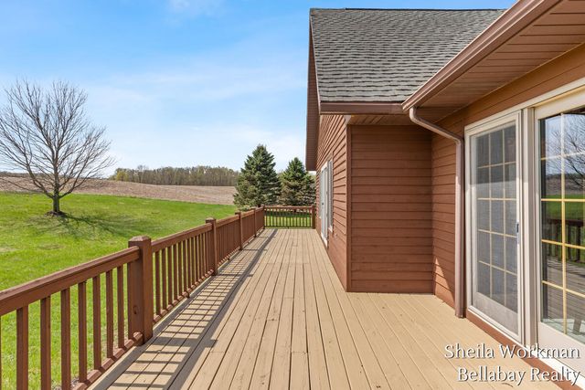 7320 100th Street, Caledonia, MI 49316
