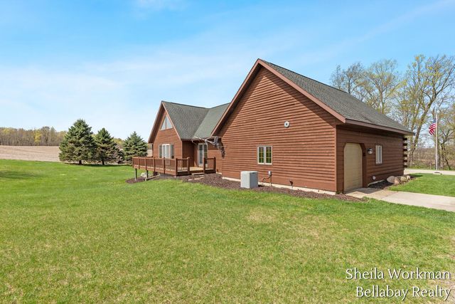 7320 100th Street, Caledonia, MI 49316