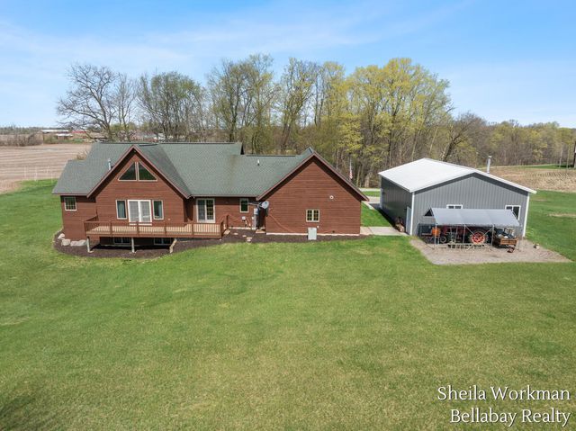 7320 100th Street, Caledonia, MI 49316