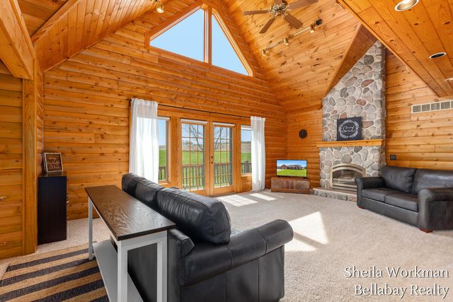 7320 100th Street, Caledonia, MI 49316