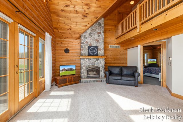 7320 100th Street, Caledonia, MI 49316